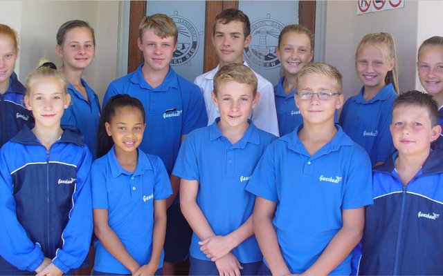 Boland Atletiekbyeenkoms : Vrydag, 19 Februarie 2016 Hierdie byeenkoms is diÃ© jaar aangebied by HoÃ«rskool Swartland in Malmesbury en die volgende atlete het daar deelgeneem: Agter v.l.n.r.: Nadia Pieterse, Bianca Heydenrych, Dehan Botha, Jurie-Johann Groenewald (individuele inskrywing), Anrie van Niekerk, Kyra van Niekerk en Caitlyn Otto. Voor v.l.n.r.: Karli-Mari Geldenhuys, GenÃ© Cornelius, Adrian Hage, George Groenewald en Philip Colyn.